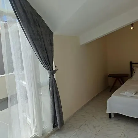 Apartamento Merkezde Denize Yakin Esyali *