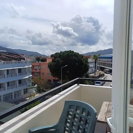 Merkezde Denize Yakin Esyali * 말마리스